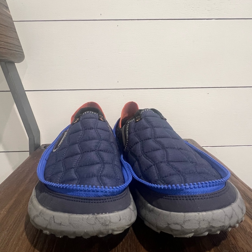 Merrell Men's Quilted Slip-On Shoes - Navy, Gray, and Red - Picture 3 of 4